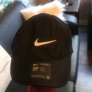 nike cap
